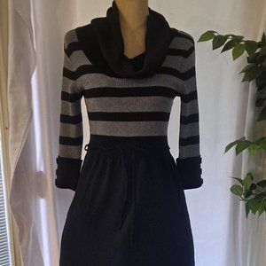 APOSTROPHE SWEATER DRESS